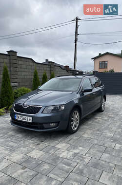 Универсал Skoda Octavia 2015 в Ровно