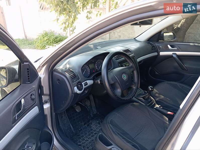 Ліфтбек Skoda Octavia 2007 в Дніпрі