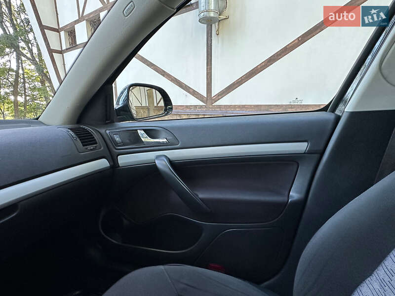 Универсал Skoda Octavia 2009 в Полтаве