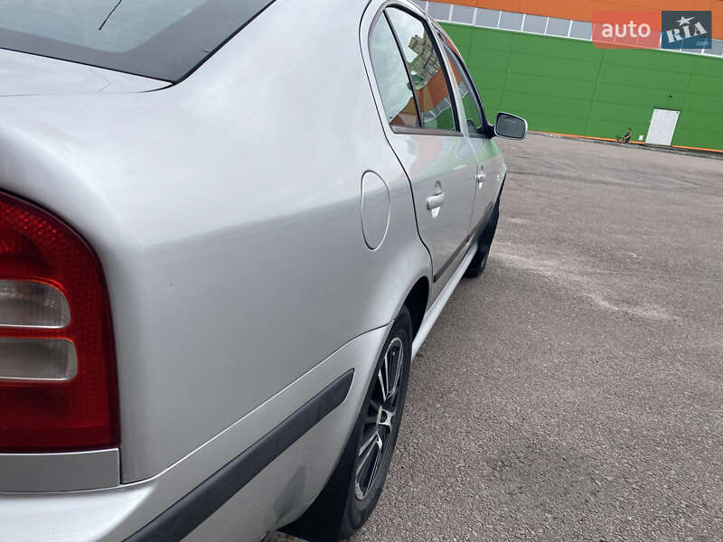 Лифтбек Skoda Octavia 2007 в Ровно