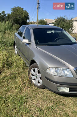 Лифтбек Skoda Octavia 2008 в Яготине