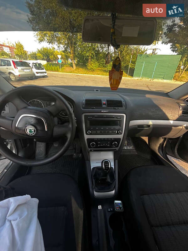 Лифтбек Skoda Octavia 2012 в Львове