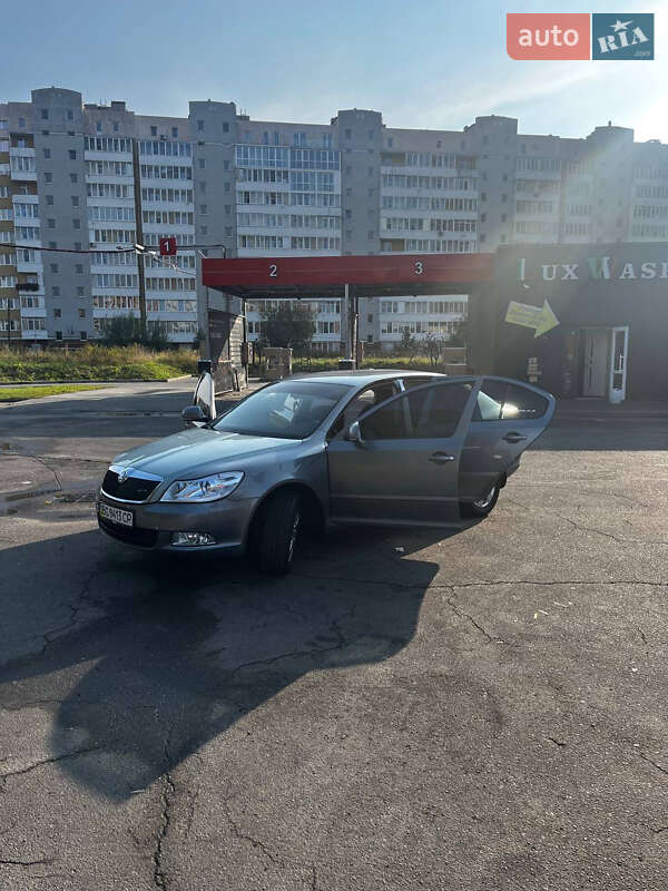 Лифтбек Skoda Octavia 2012 в Львове