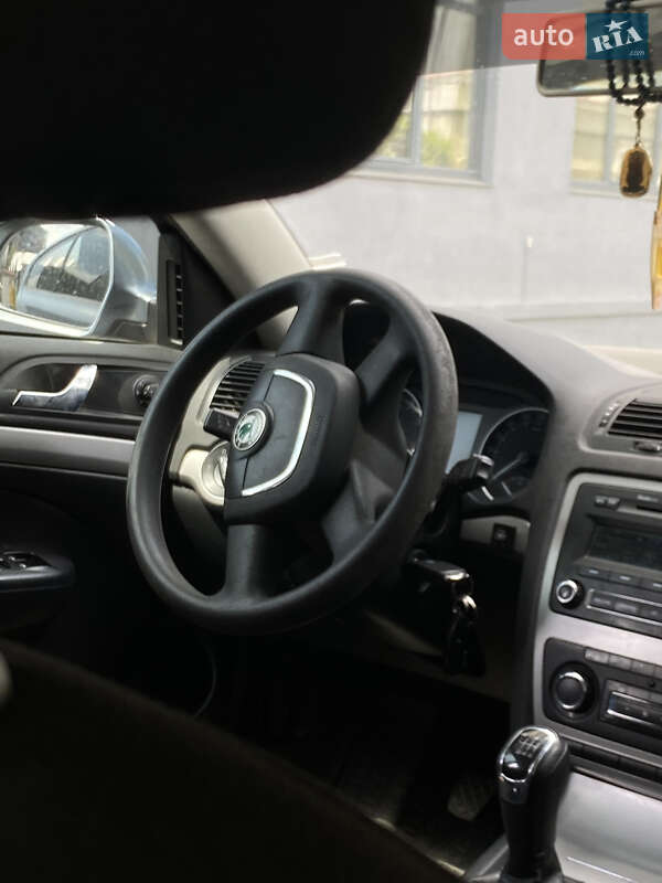 Лифтбек Skoda Octavia 2012 в Львове