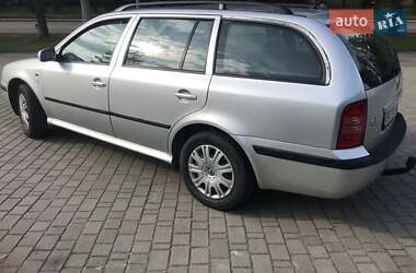 Універсал Skoda Octavia 2002 в Рівному