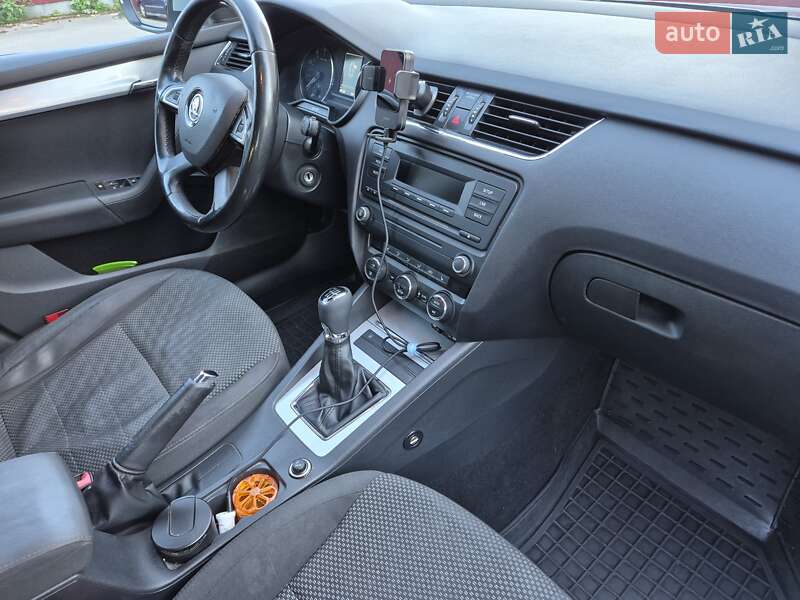 Лифтбек Skoda Octavia 2014 в Вышгороде