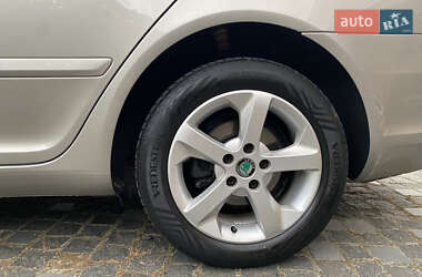 Универсал Skoda Octavia 2012 в 