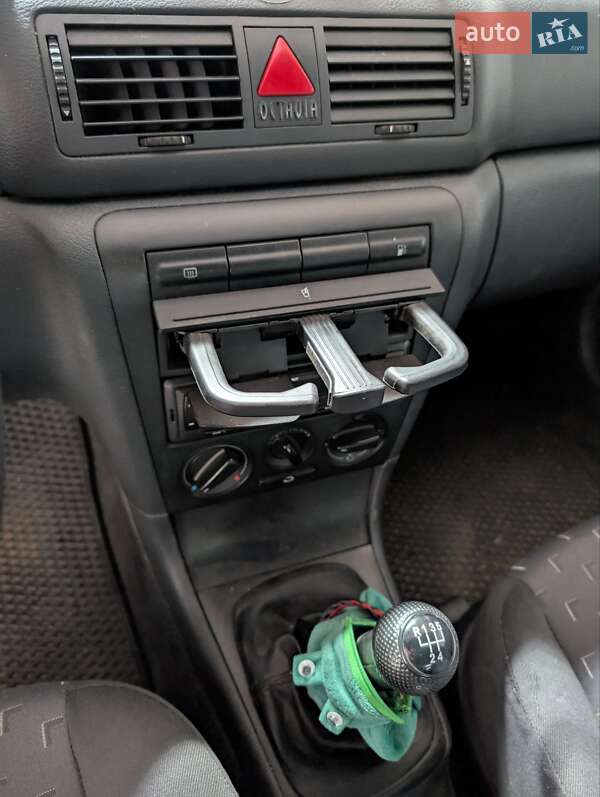 Ліфтбек Skoda Octavia 2006 в Яготині фото 3 Ліфтбек Skoda Octavia 2006 в Яготині