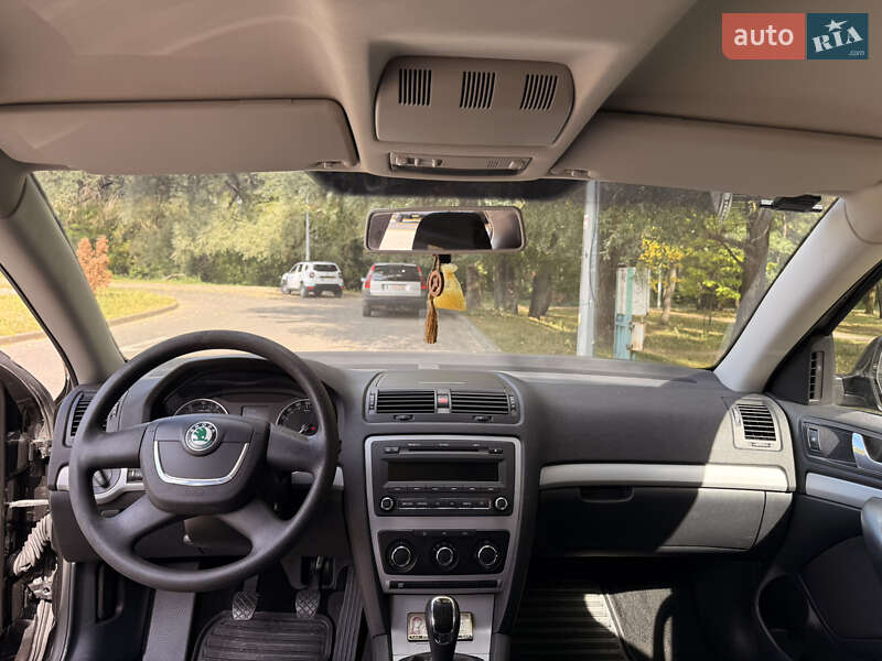 Універсал Skoda Octavia 2012 в Сумах