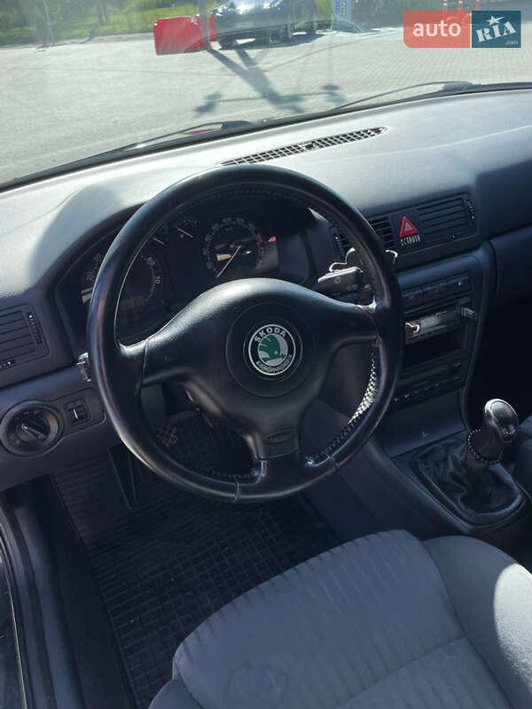 Ліфтбек Skoda Octavia 2004 в Полтаві