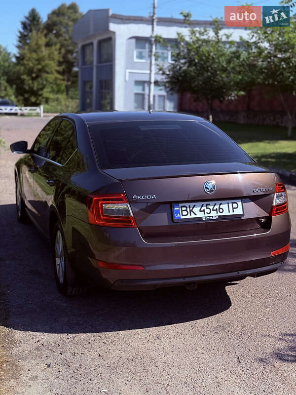 Лифтбек Skoda Octavia 2013 в Ровно фото 4 Лифтбек Skoda Octavia 2013 в Ровно