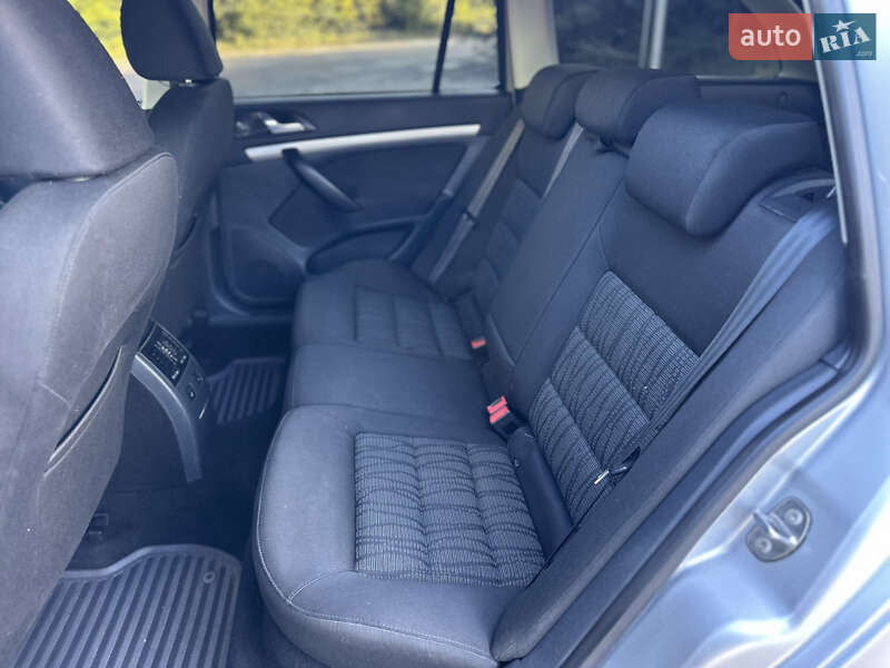 Универсал Skoda Octavia 2010 в Радивилове