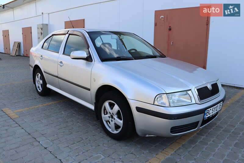 Лифтбек Skoda Octavia 2005 в Львове