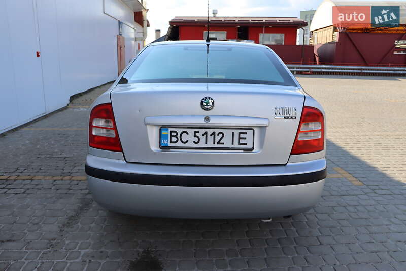 Лифтбек Skoda Octavia 2005 в Львове