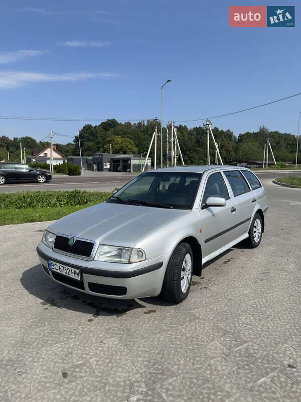 Универсал Skoda Octavia 1999 в Львове