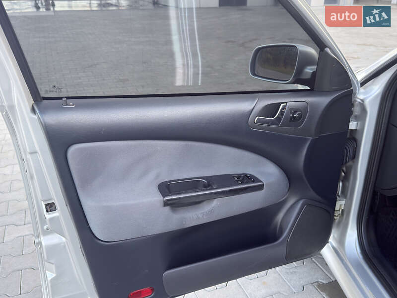 Универсал Skoda Octavia 2006 в Тернополе