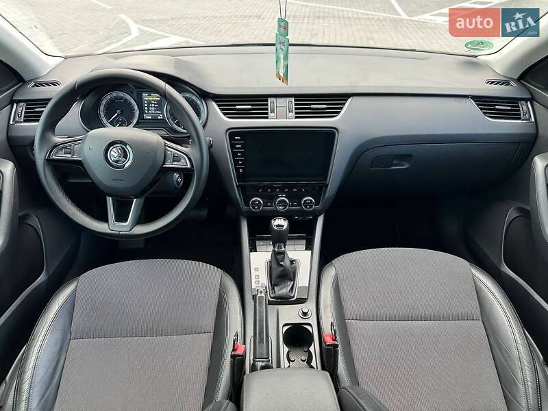 Универсал Skoda Octavia 2017 в Ровно