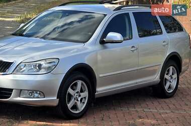 Універсал Skoda Octavia 2009 в Харкові