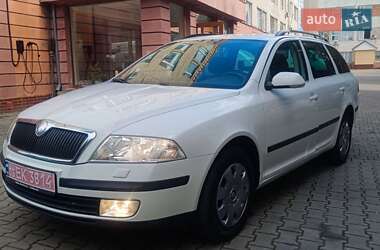 Универсал Skoda Octavia 2008 в Луцке