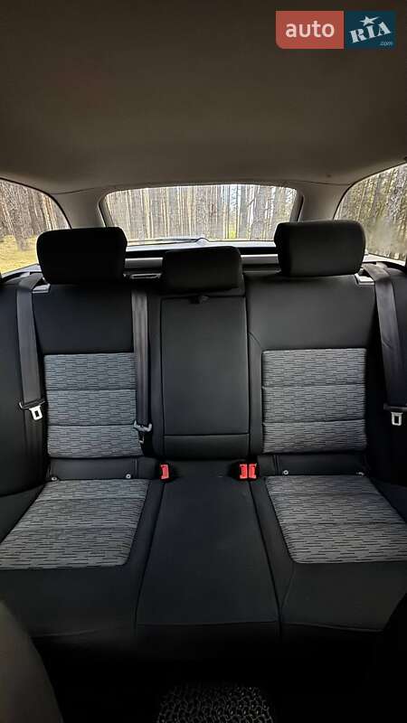 Універсал Skoda Octavia 2011 в Сарнах