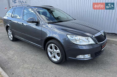 Универсал Skoda Octavia 2012 в 