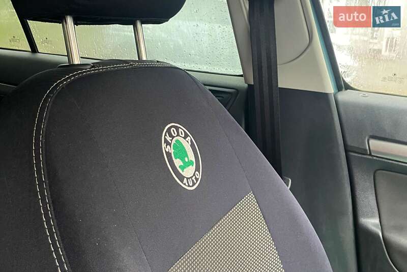 Лифтбек Skoda Octavia 2005 в Львове