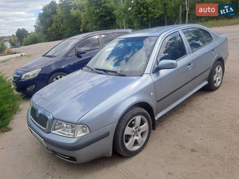 Ліфтбек Skoda Octavia 2002 в Богуславі