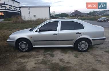 Лифтбек Skoda Octavia 1998 в 