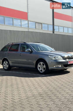 Универсал Skoda Octavia 2012 в Софиевской Борщаговке