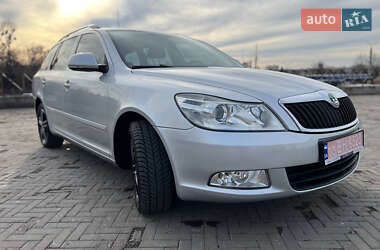 Универсал Skoda Octavia 2010 в 
