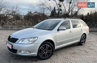 Универсал Skoda Octavia 2010 в 