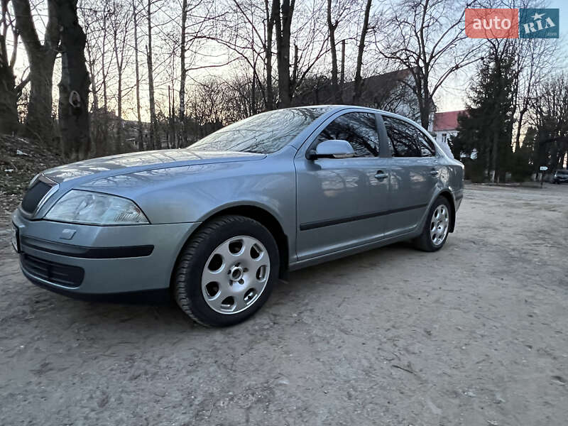 Лифтбек Skoda Octavia 2006 в Чорткове