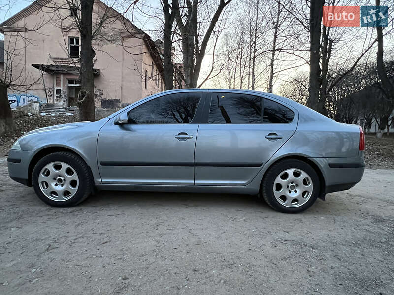 Лифтбек Skoda Octavia 2006 в Чорткове