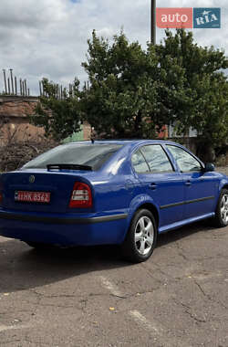 Лифтбек Skoda Octavia 2004 в 