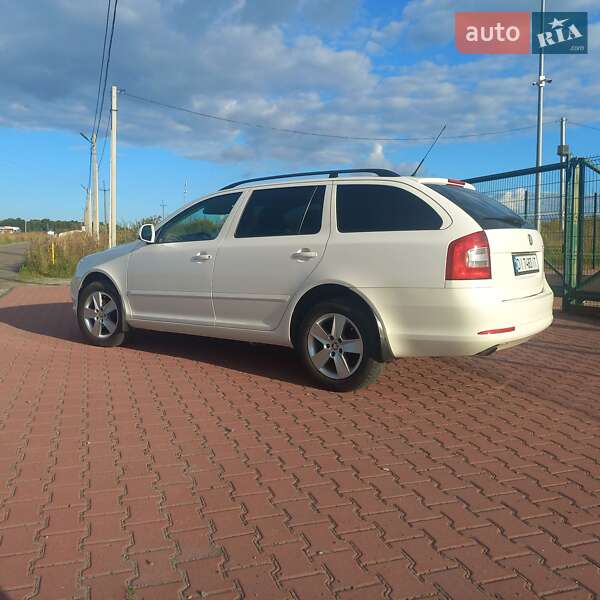 Универсал Skoda Octavia 2010 в Ровно