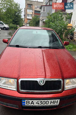 Лифтбек Skoda Octavia 2003 в Гайвороне