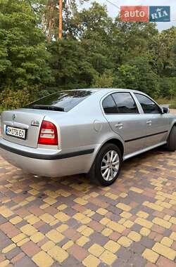 Лифтбек Skoda Octavia 2008 в 