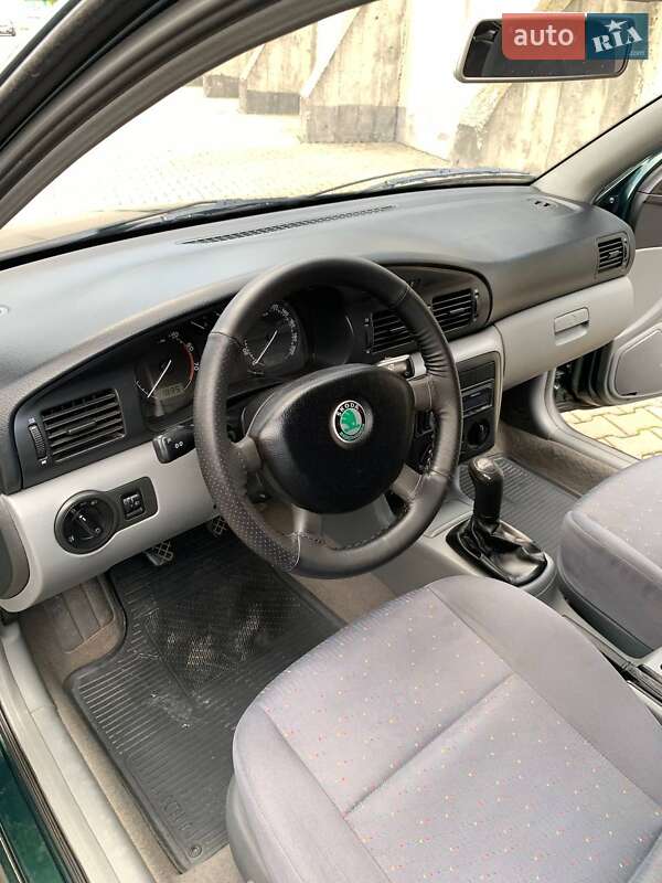 Лифтбек Skoda Octavia 2002 в Ивано-Франковске