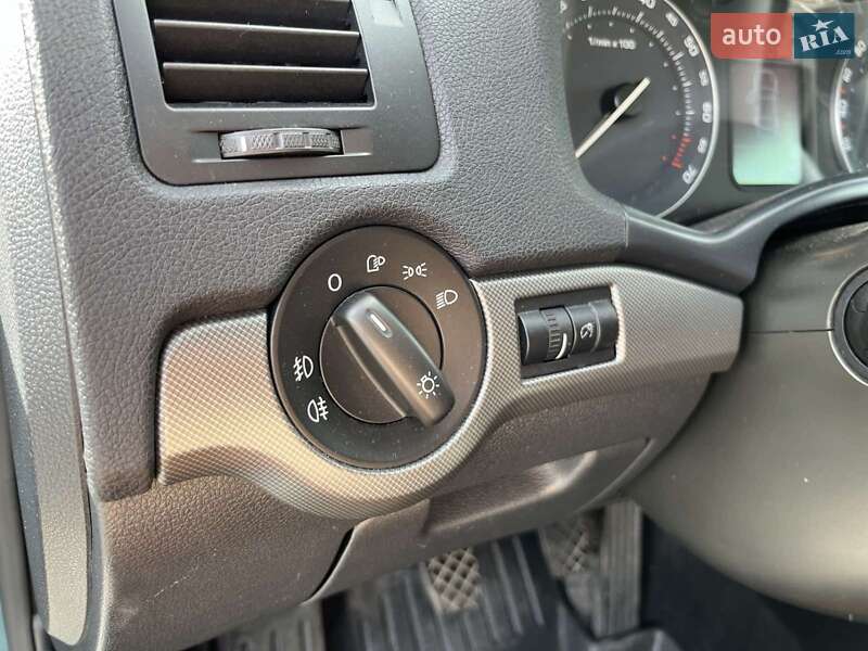 Лифтбек Skoda Octavia 2008 в Киеве