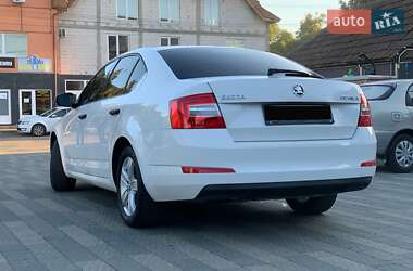 Лифтбек Skoda Octavia 2015 в 