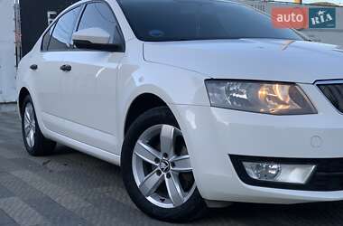 Лифтбек Skoda Octavia 2015 в 