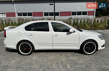 Лифтбек Skoda Octavia 2012 в 