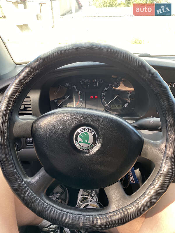 Лифтбек Skoda Octavia 2003 в Бершади
