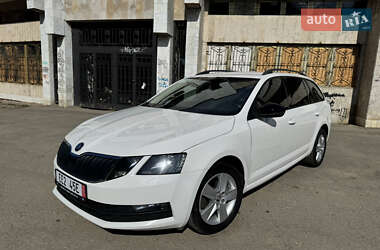 Универсал Skoda Octavia 2019 в Ивано-Франковске