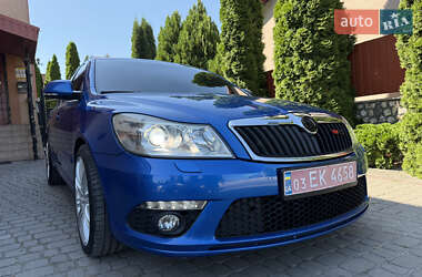 Универсал Skoda Octavia 2010 в 