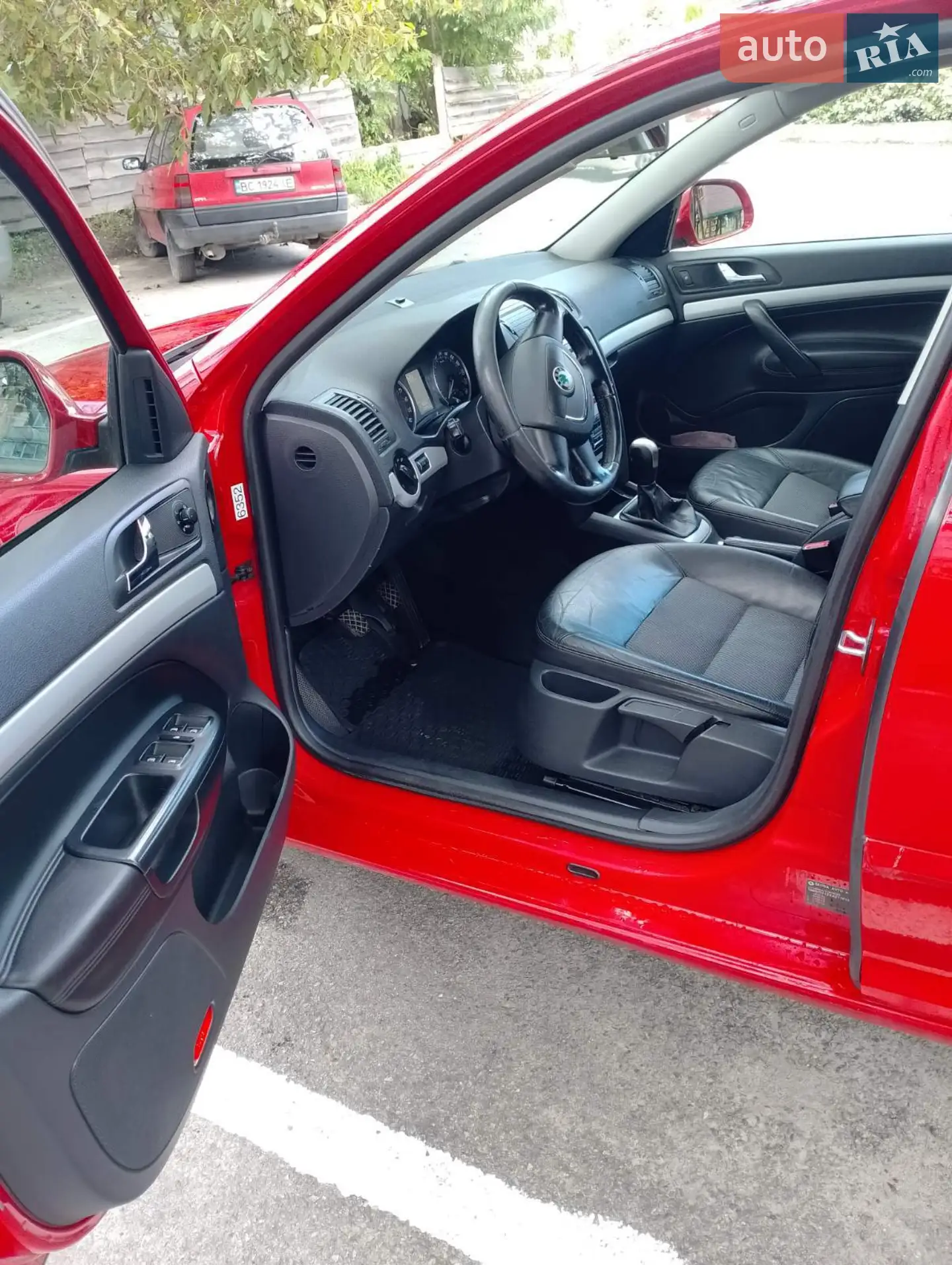 2010 Skoda Octavia - мініатюра 8