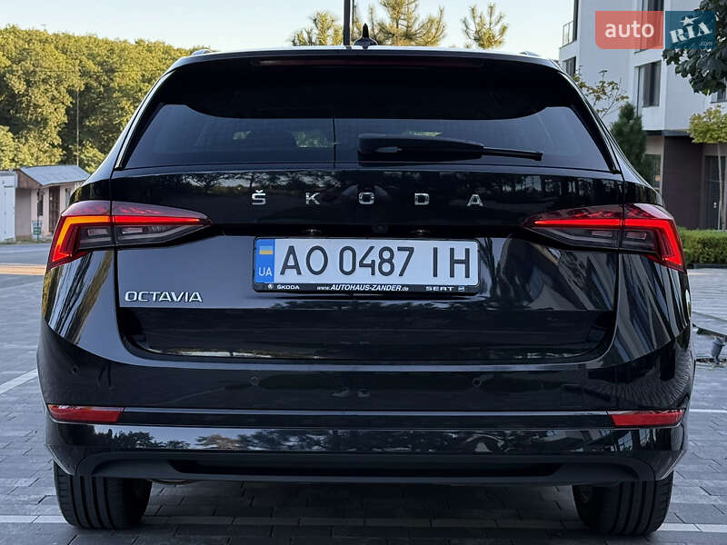 Универсал Skoda Octavia 2020 в Ужгороде