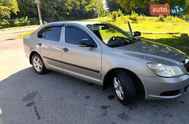 Ліфтбек Skoda Octavia 2010 в  фото 20 Ліфтбек Skoda Octavia 2010 в