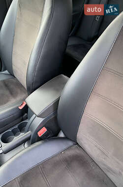 Лифтбек Skoda Octavia 2012 в 