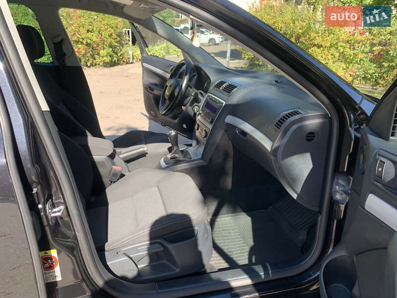 Универсал Skoda Octavia 2009 в Луцке